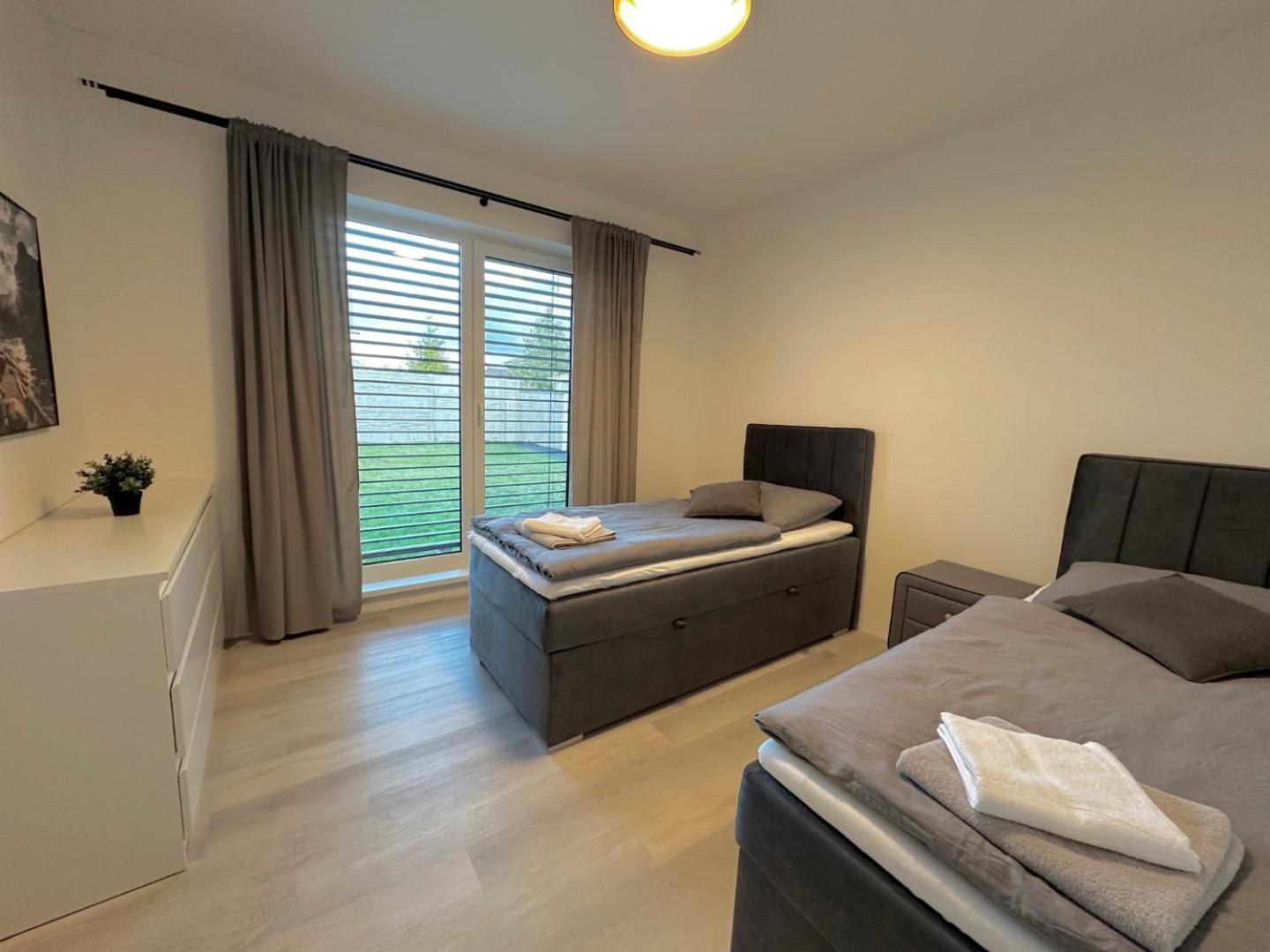 Klimatizovany Apartmanovy Dom S Virivkou, 9A Senec Ngoại thất bức ảnh