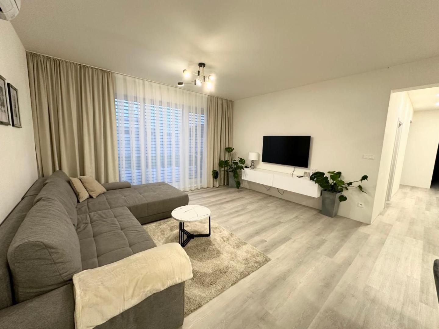 Klimatizovany Apartmanovy Dom S Virivkou, 9A Senec Ngoại thất bức ảnh